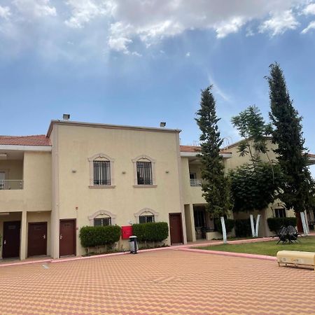 אל הדא Al Muhaidb Residence For Chalets And Holidays Homes מראה חיצוני תמונה