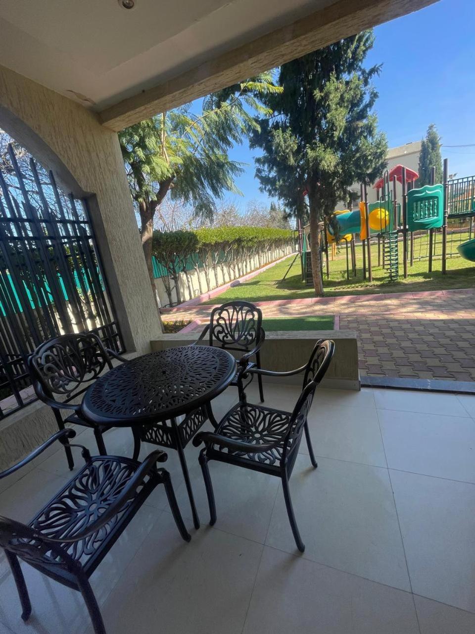 אל הדא Al Muhaidb Residence For Chalets And Holidays Homes מראה חיצוני תמונה