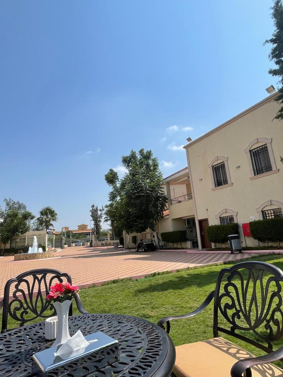 אל הדא Al Muhaidb Residence For Chalets And Holidays Homes מראה חיצוני תמונה