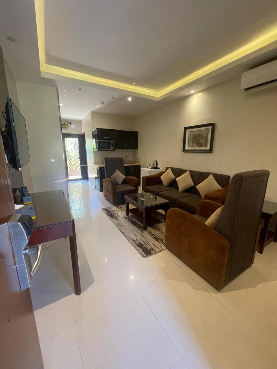 אל הדא Al Muhaidb Residence For Chalets And Holidays Homes מראה חיצוני תמונה