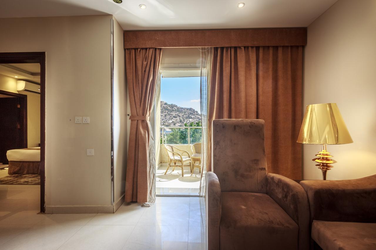 אל הדא Al Muhaidb Residence For Chalets And Holidays Homes מראה חיצוני תמונה